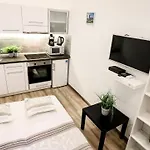 Real Klauzal Ii Apartament *