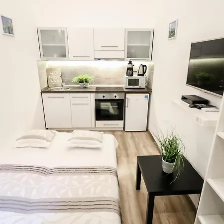 Real Klauzál Ii Appartamento Budapest